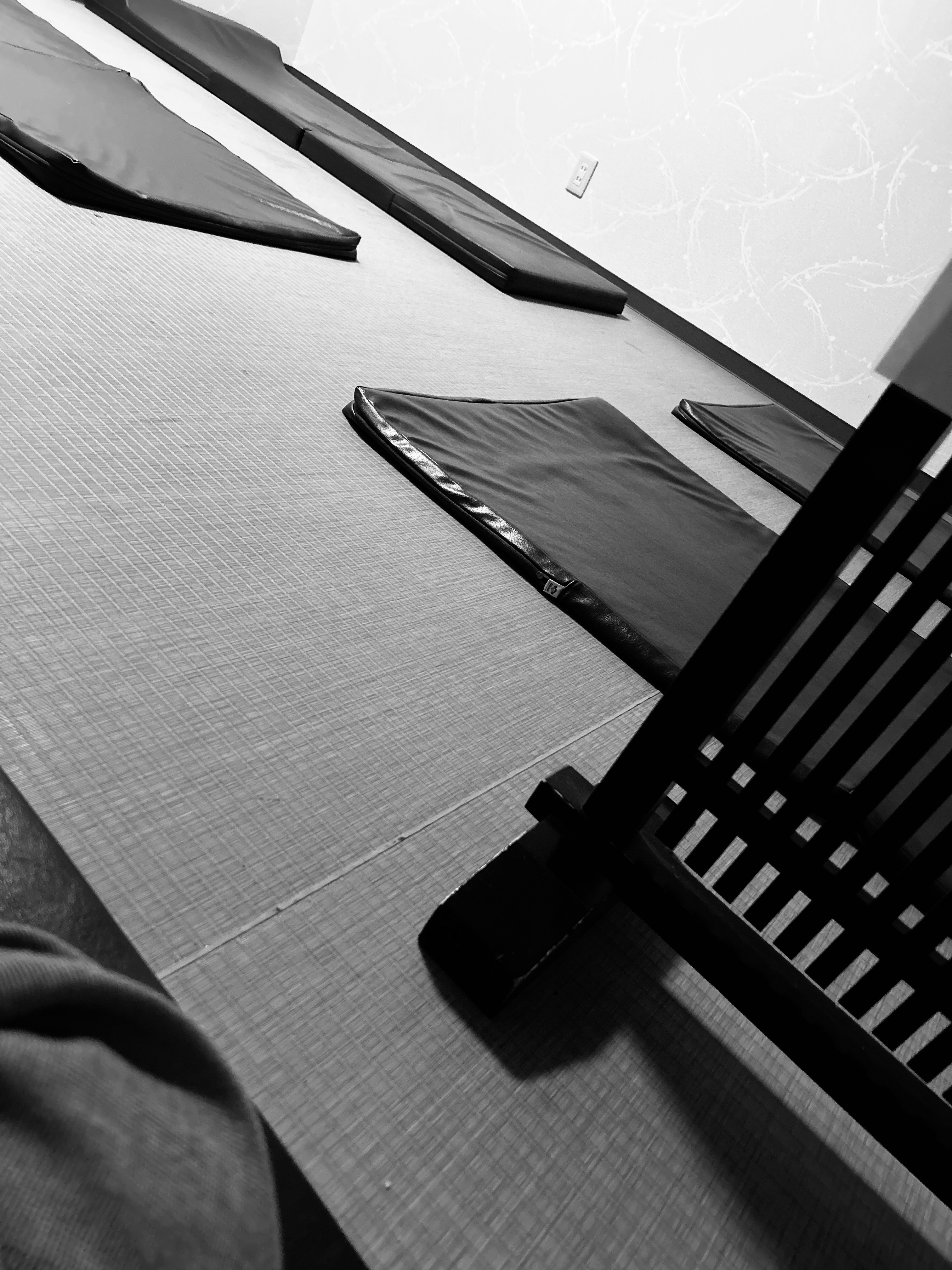 スーパー銭湯の休憩室で、”爆音いびき”−どう対処する？